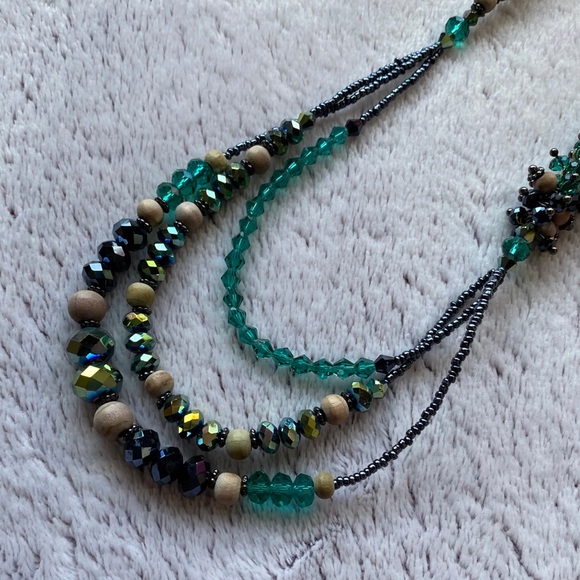 Long beaded layering necklace - Picture 2 of 4